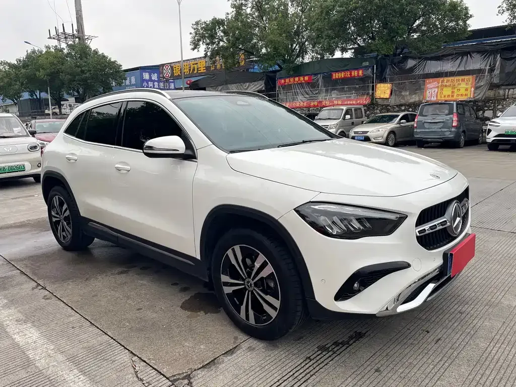 Mercedes-Benz GLA — фото 6