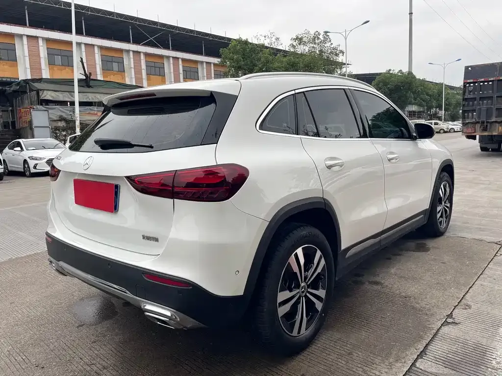 Mercedes-Benz GLA — фото 9