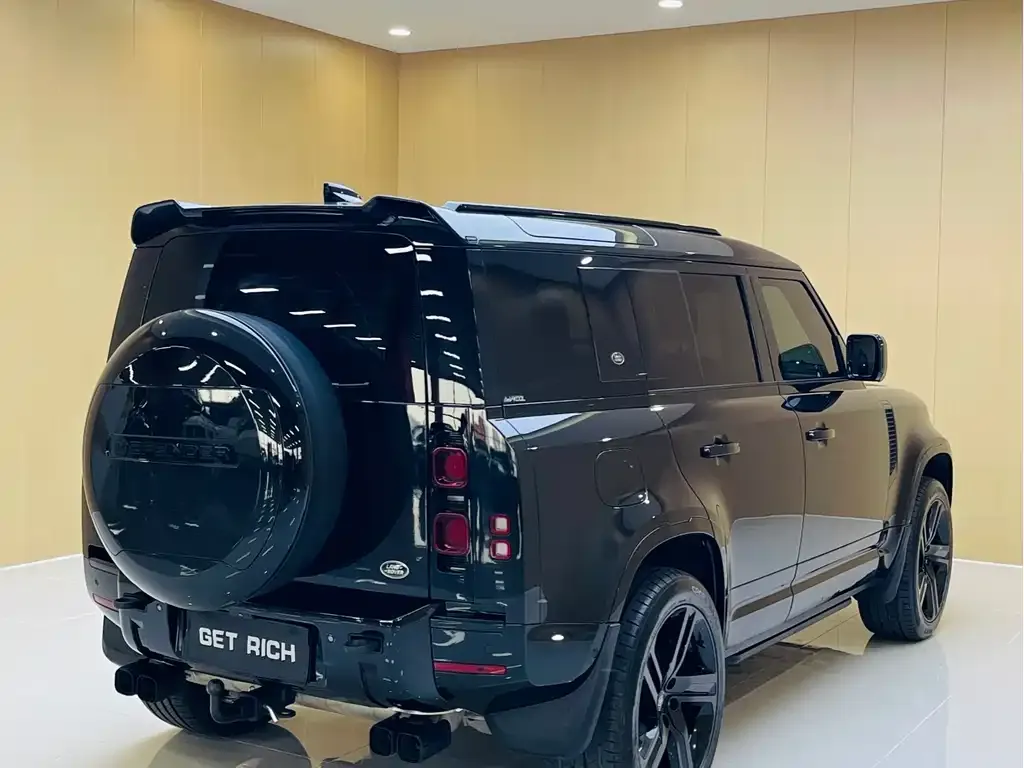 Land Rover Defender — фото 7