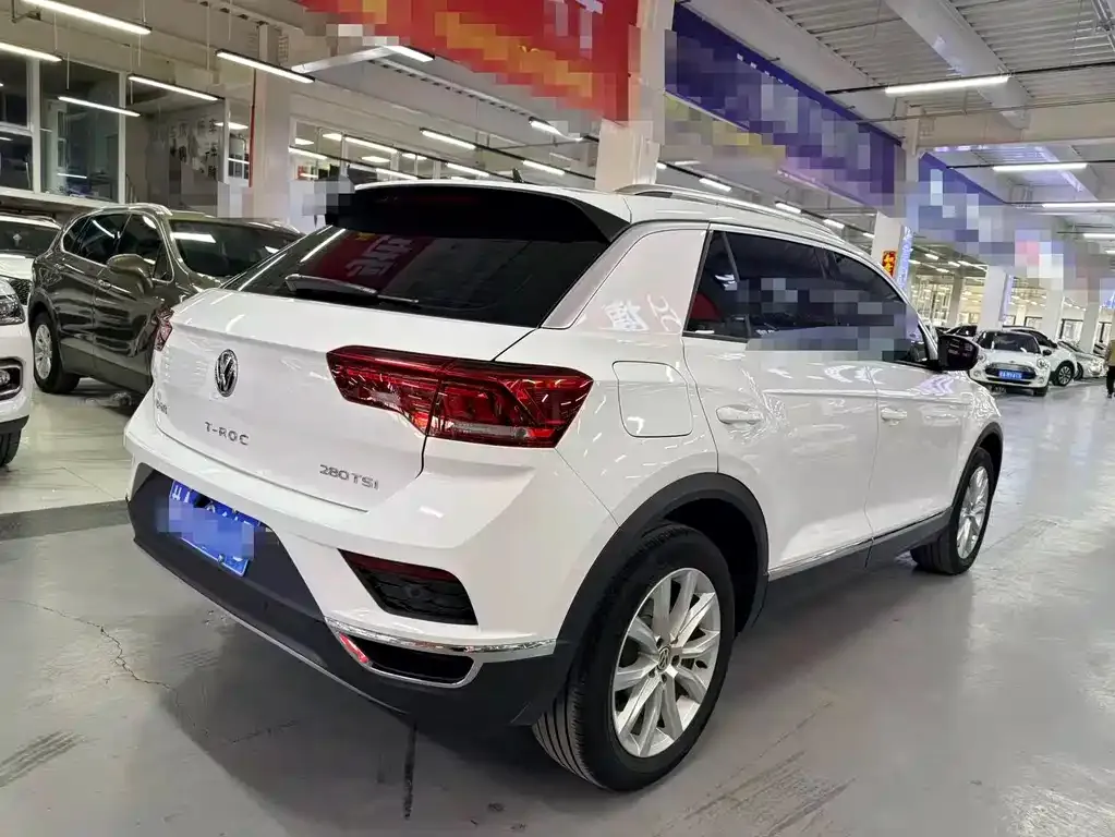 Volkswagen T-Roc — фото 4