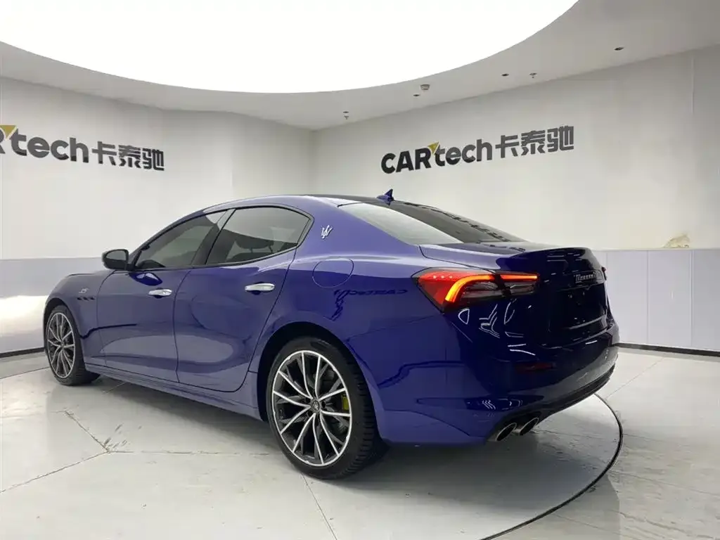 Maserati Ghibli — фото 7