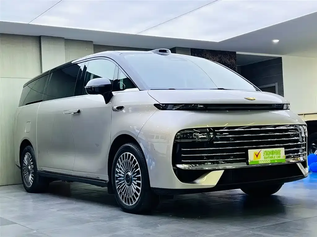 Geely 银河V900 — фото 4