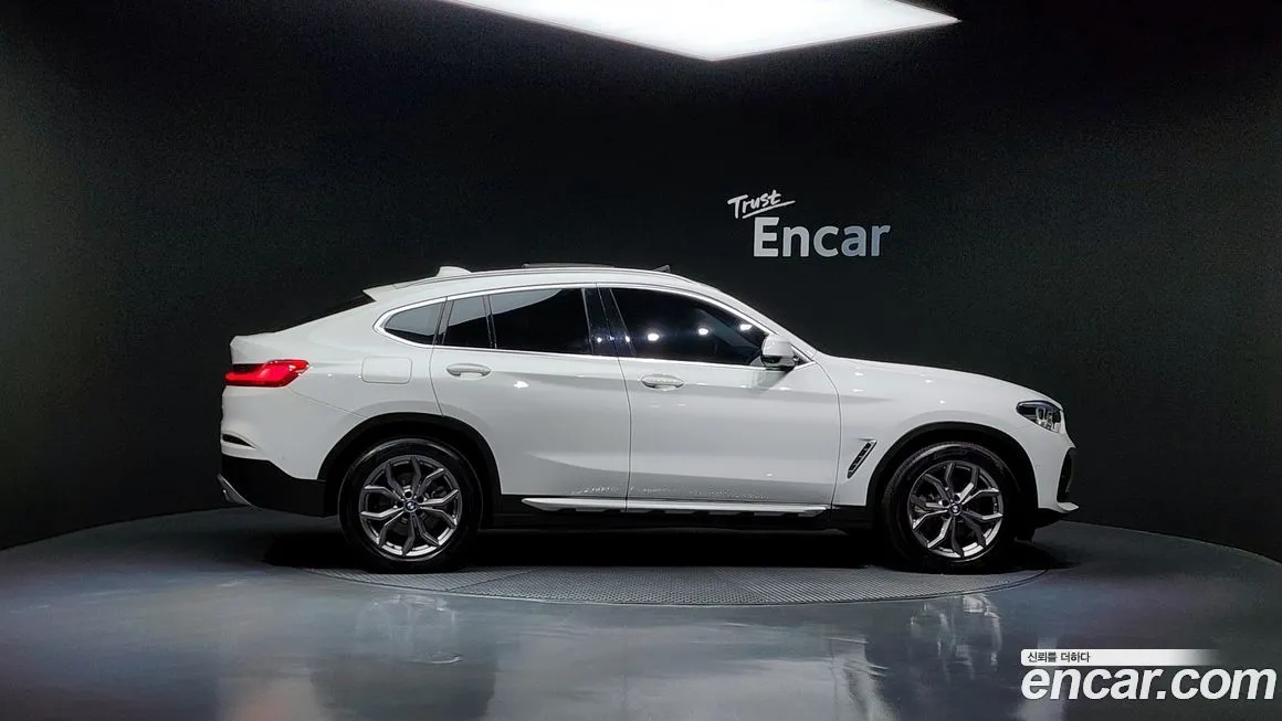 BMW X4 — фото 8