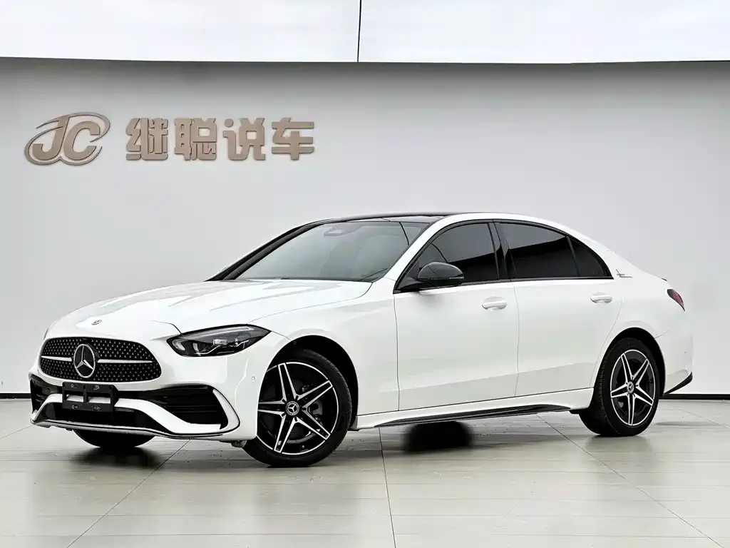 Mercedes-Benz C-Class — фото 1