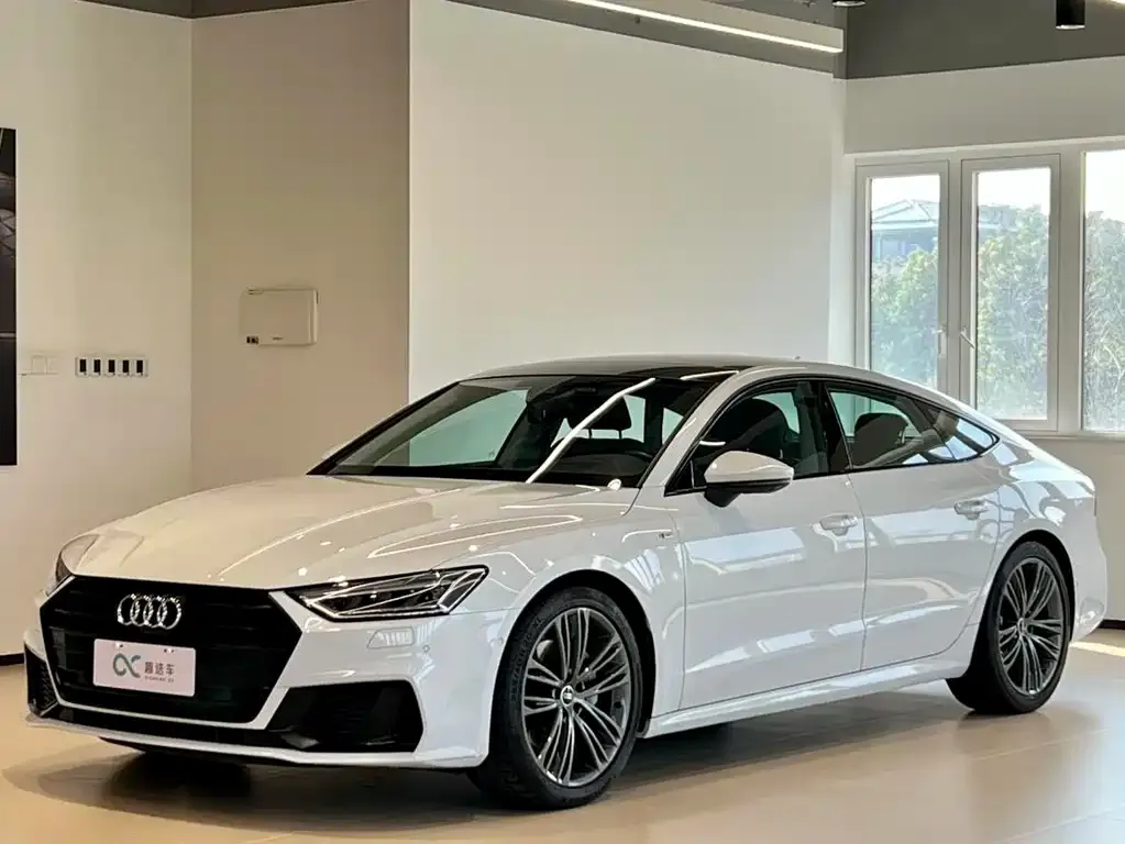 Audi A7 — фото 1