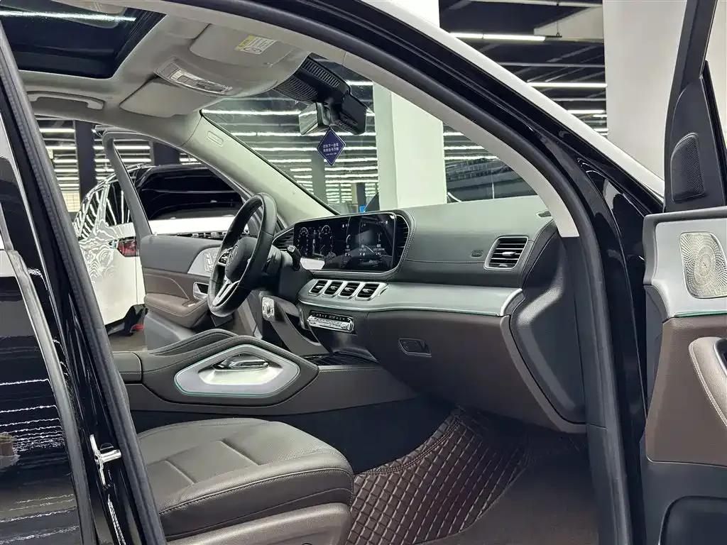 Mercedes-Benz GLE (Import) — фото 10