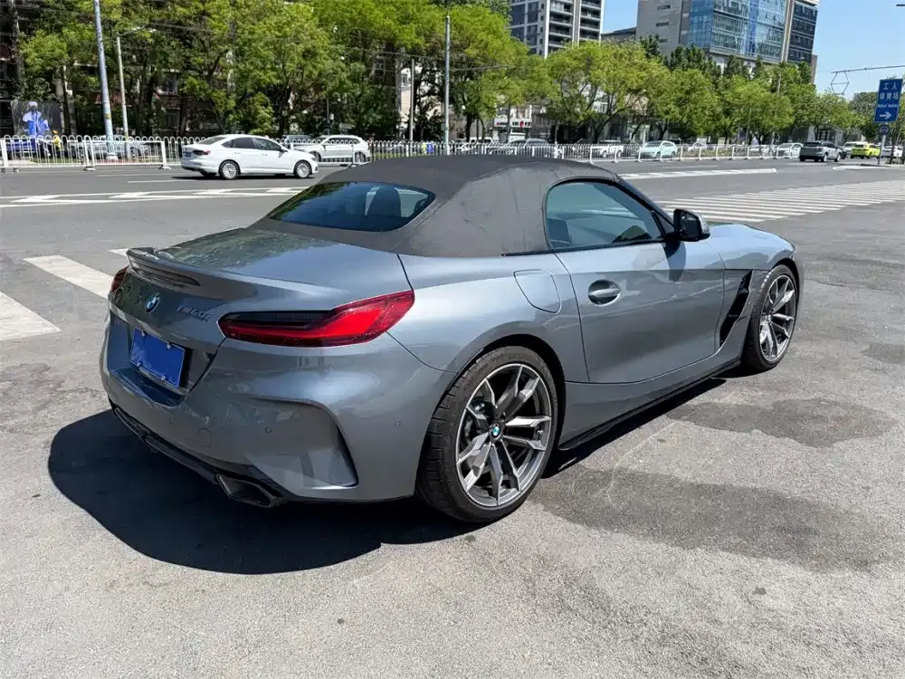 BMW Z4 — фото 10