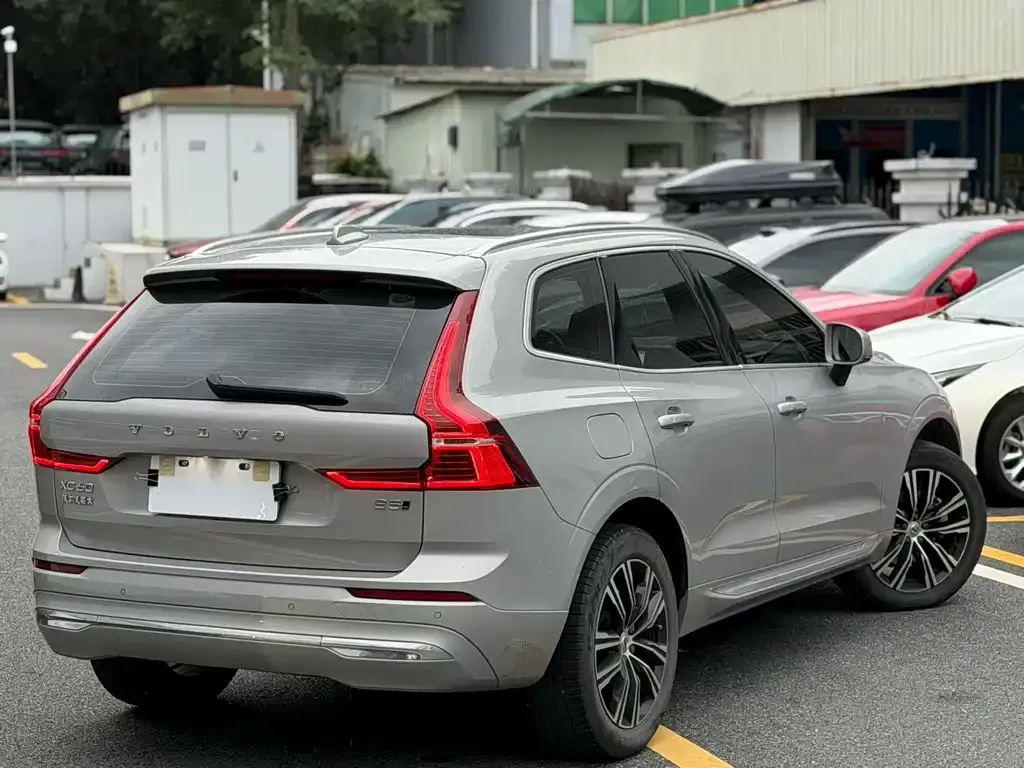 Volvo XC60 — фото 3