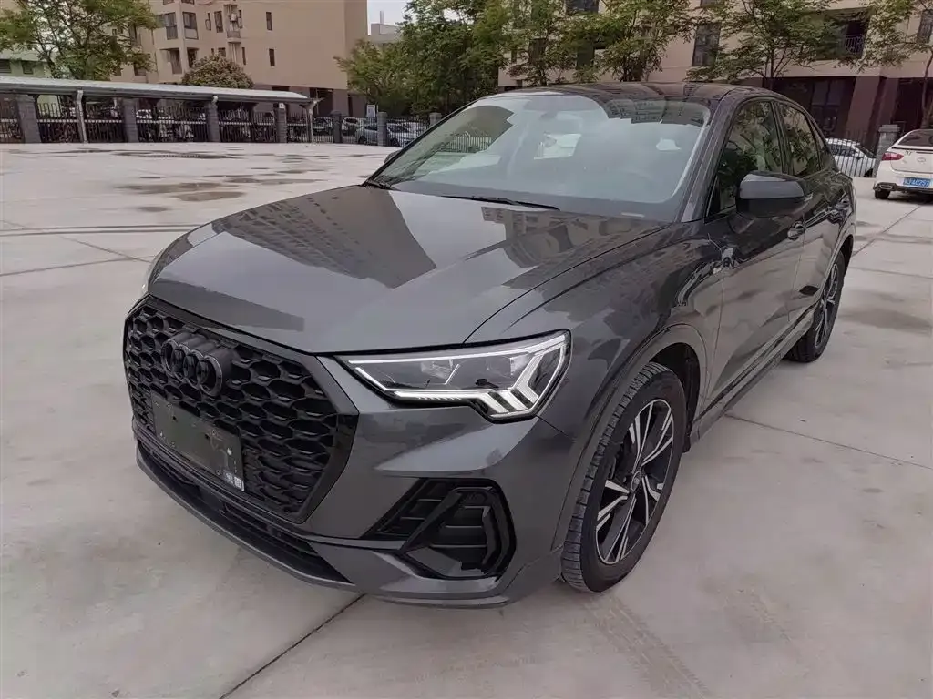 Audi Q3 Sportback — фото 1
