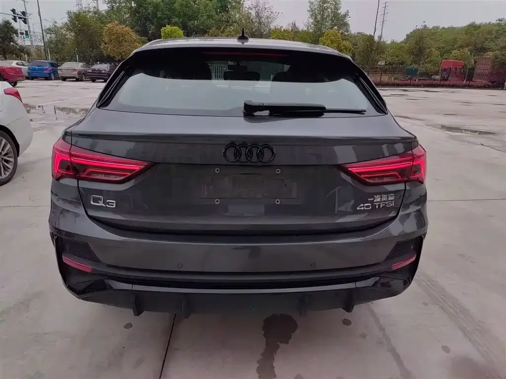 Audi Q3 Sportback — фото 6