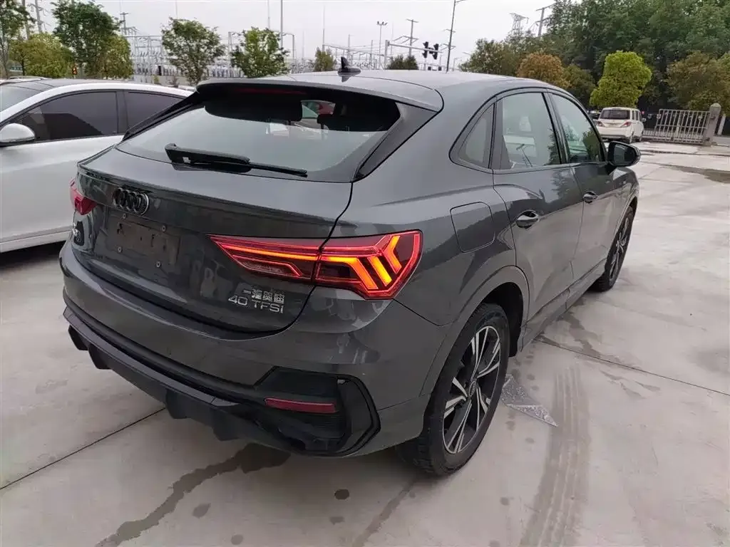 Audi Q3 Sportback — фото 4