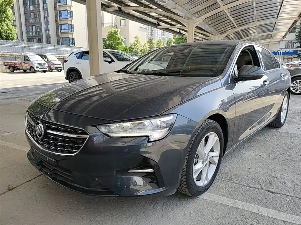 Buick Regal — фото 1