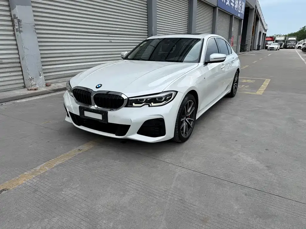 BMW 3 Series — фото 1