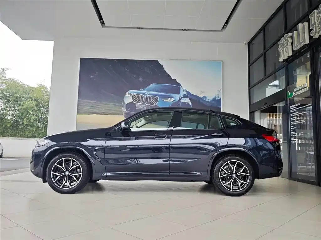 BMW X4 — фото 7