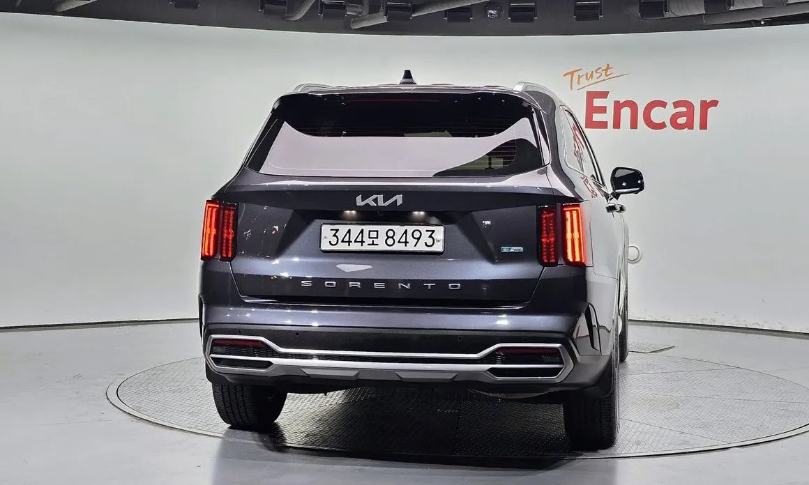 Kia Sorento — фото 4