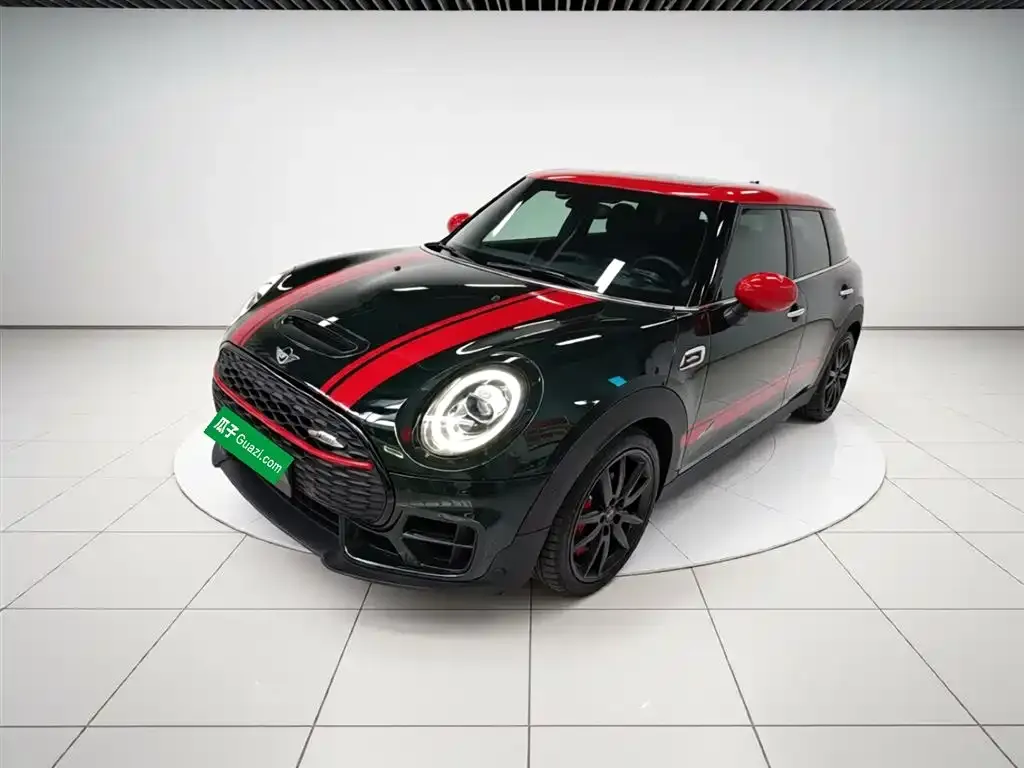 MINI Clubman JCW — фото 1
