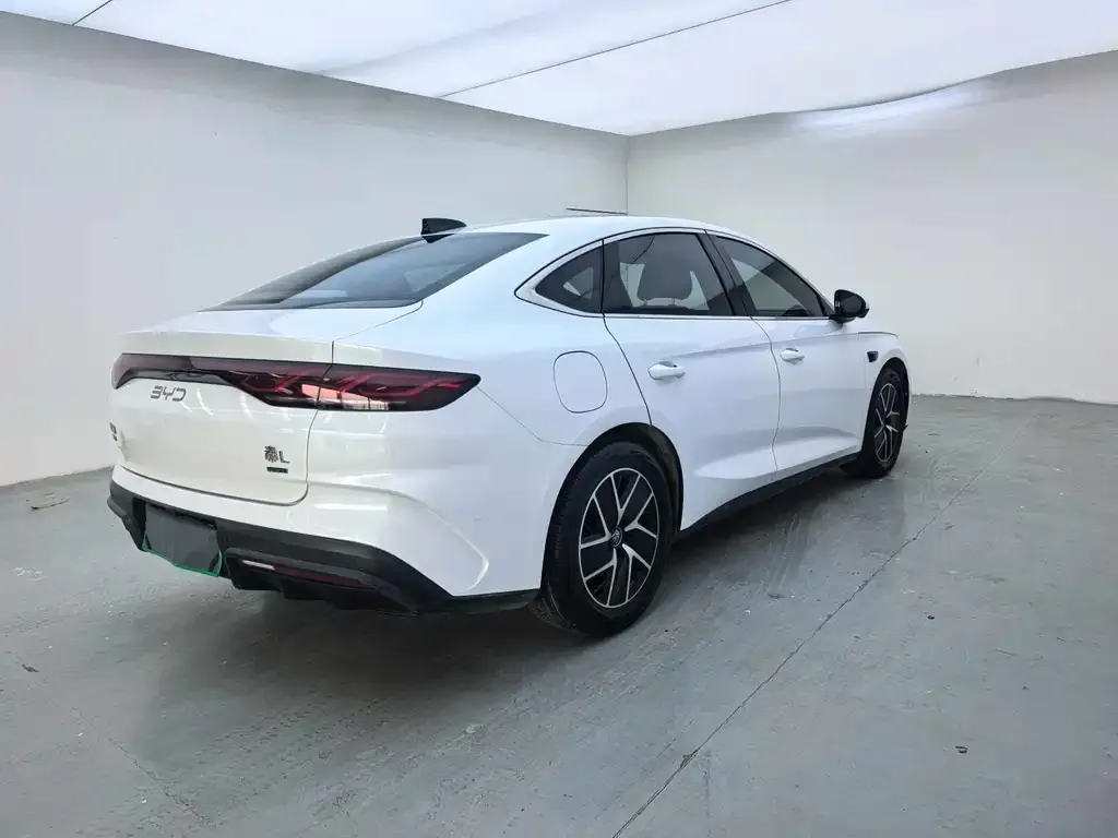 BYD Qin L — фото 7