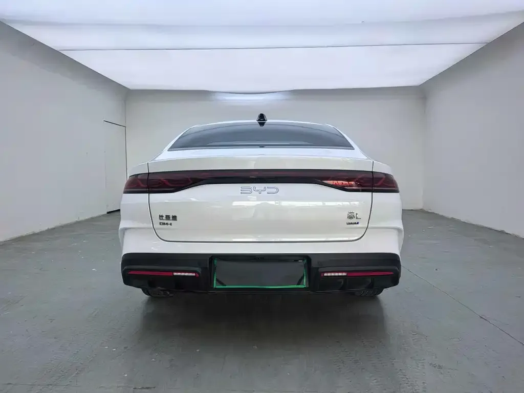 BYD Qin L — фото 4