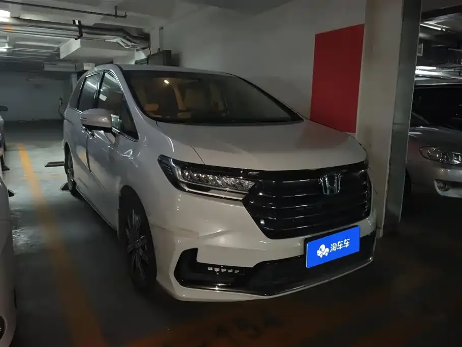 Honda Odyssey — фото 1