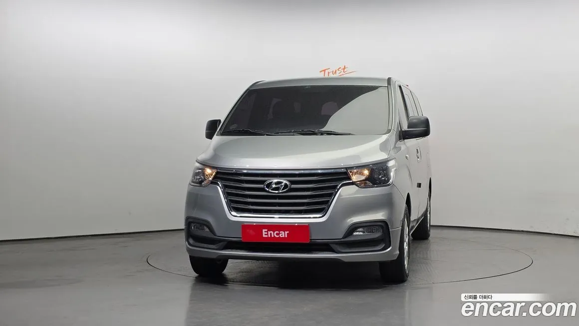 Hyundai Starex — фото 9
