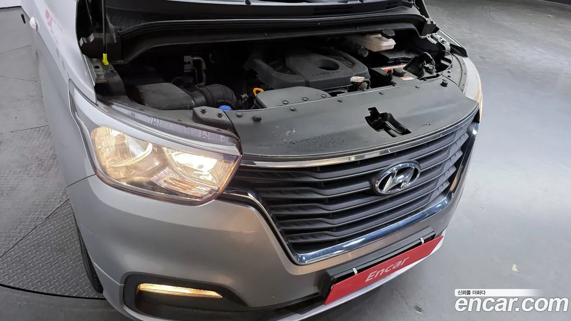 Hyundai Starex — фото 10