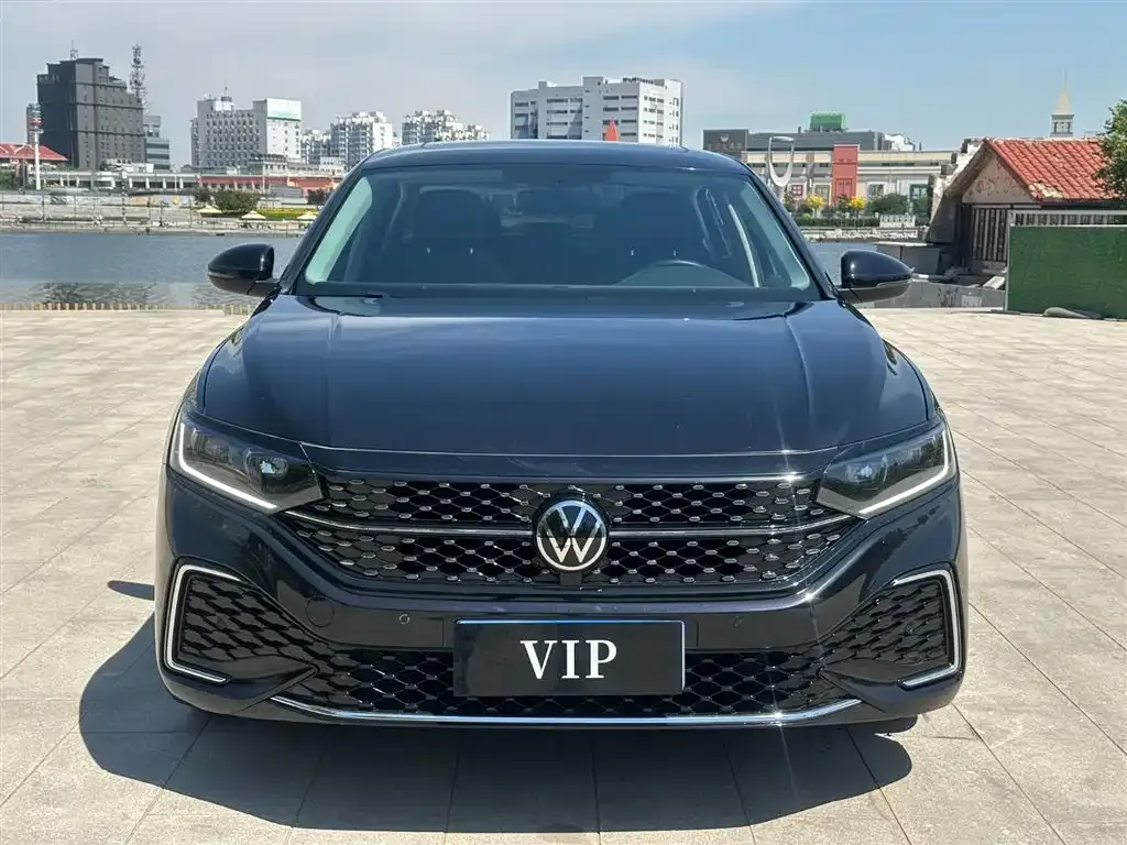 Volkswagen Passat — фото 3