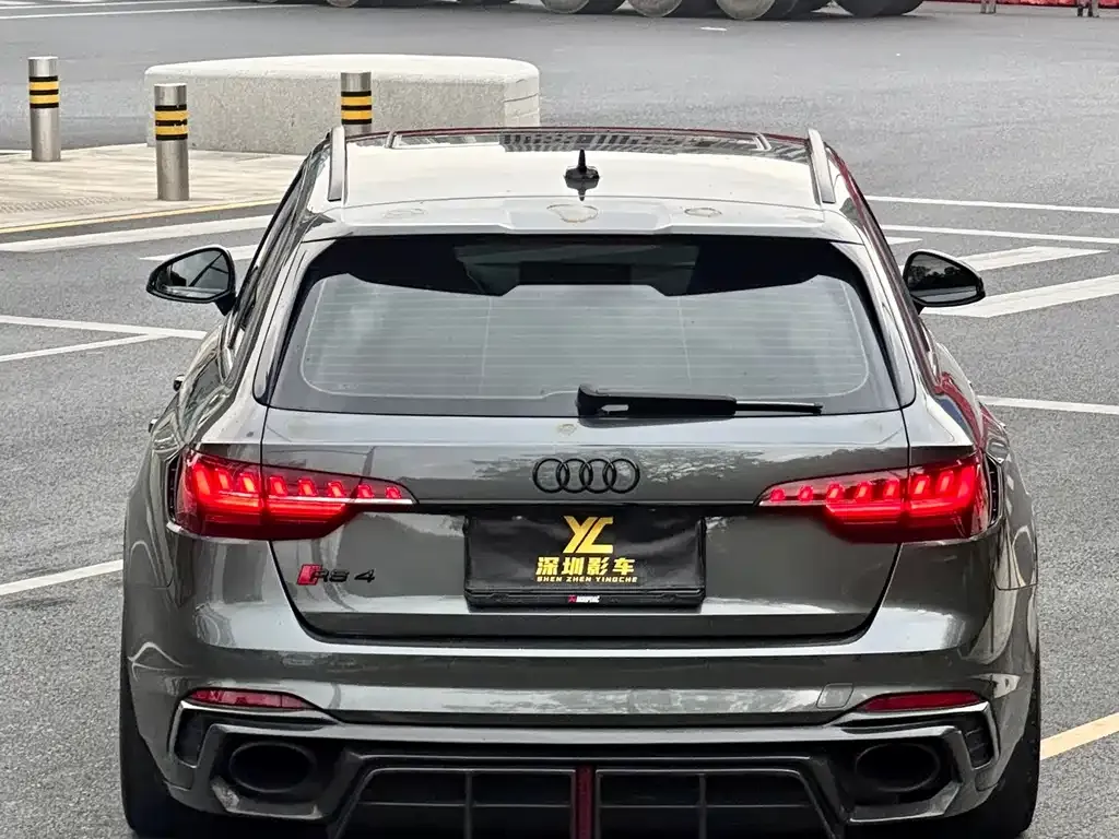 Audi RS 4 — фото 2