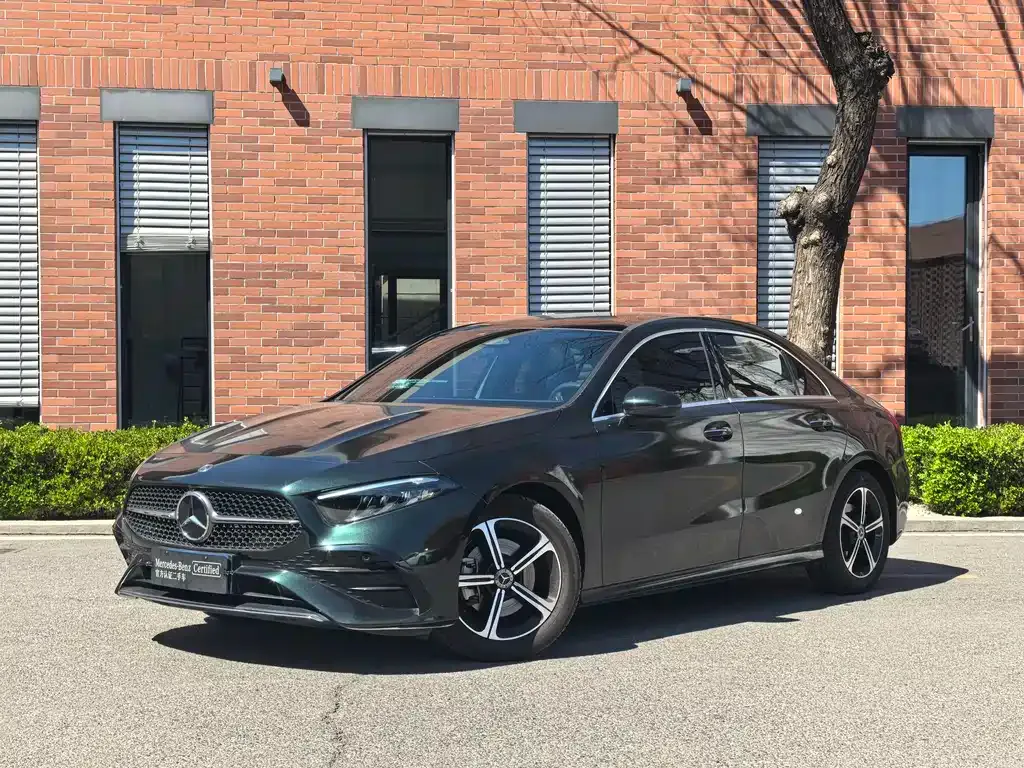 Mercedes-Benz A-Class — фото 1