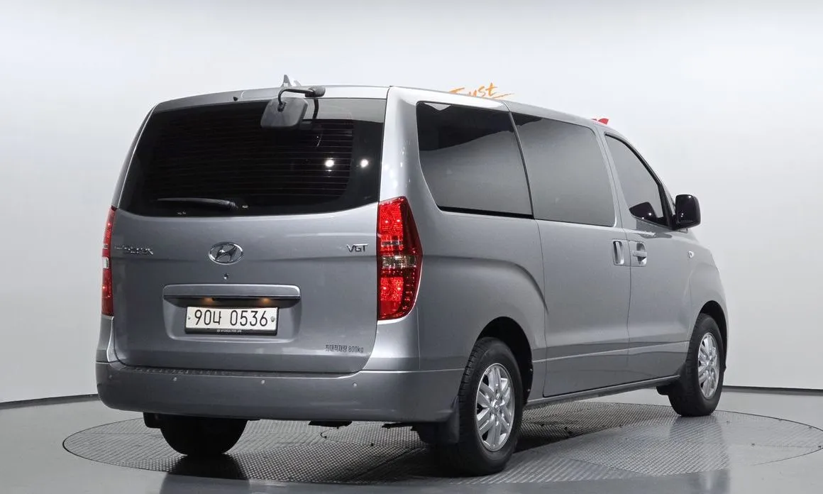 Hyundai Starex — фото 6