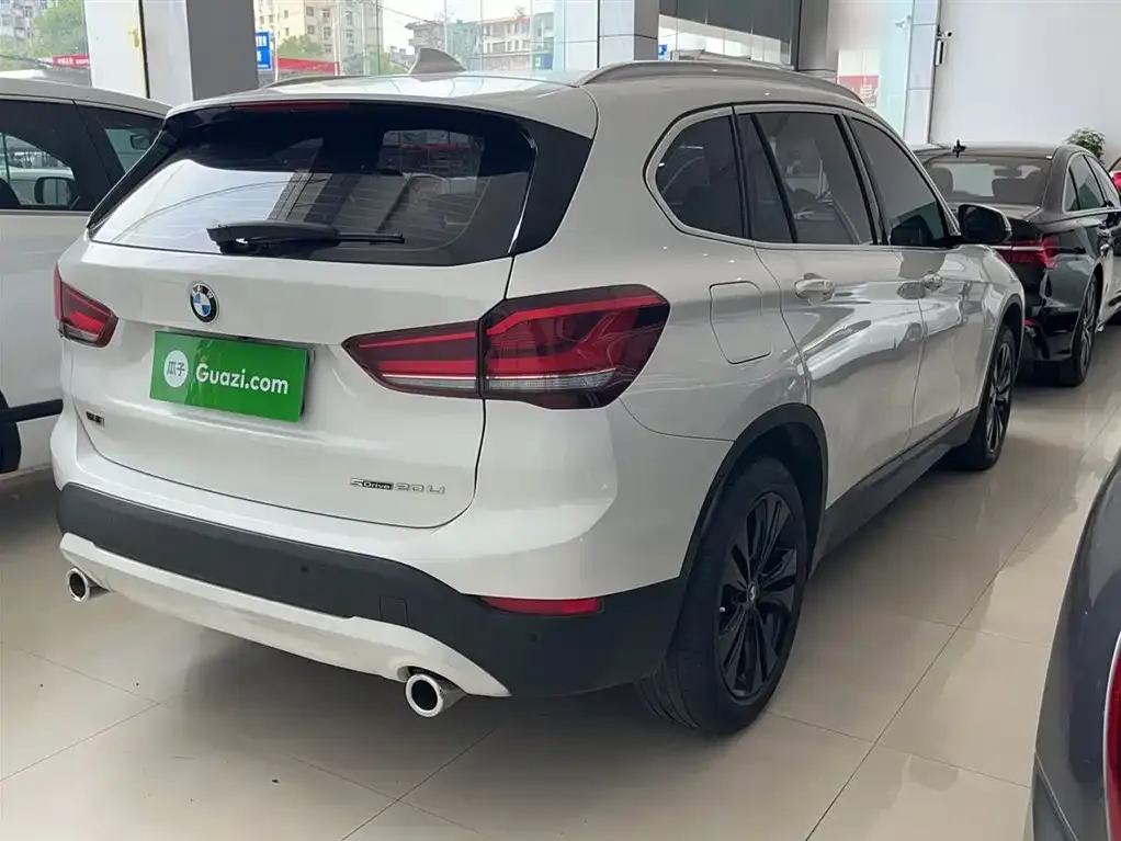 BMW X1 — фото 10
