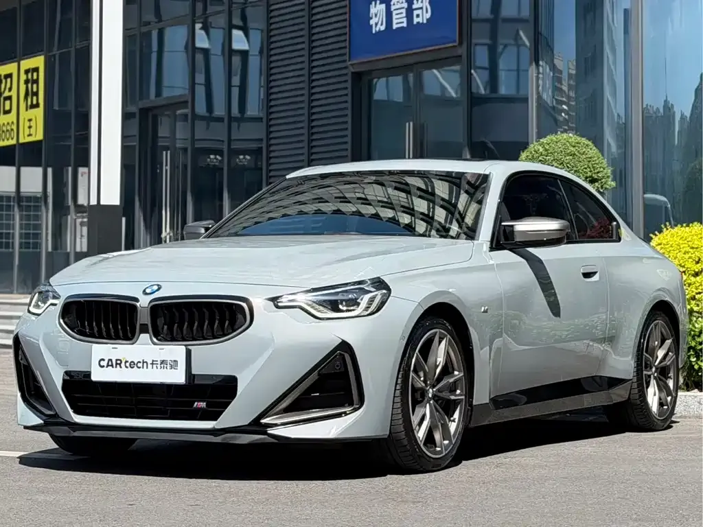 BMW M240i — фото 1