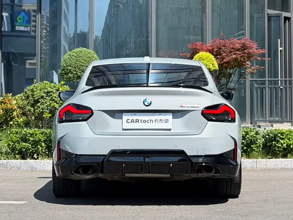 BMW M240i — фото 5