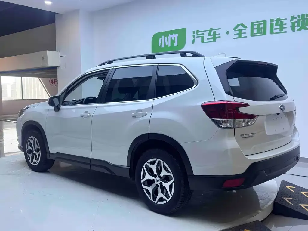 Subaru Forester — фото 8