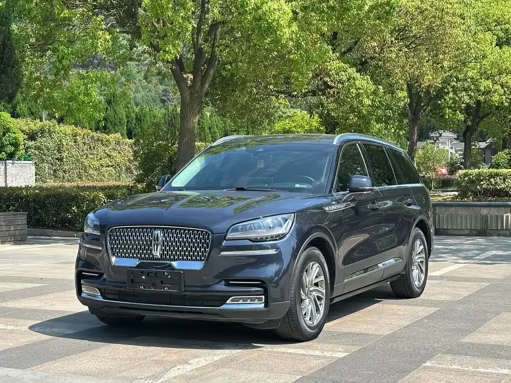 Lincoln Aviator — фото 1