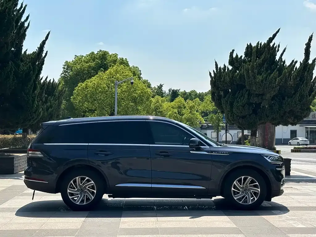 Lincoln Aviator — фото 6