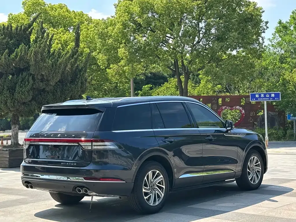 Lincoln Aviator — фото 3