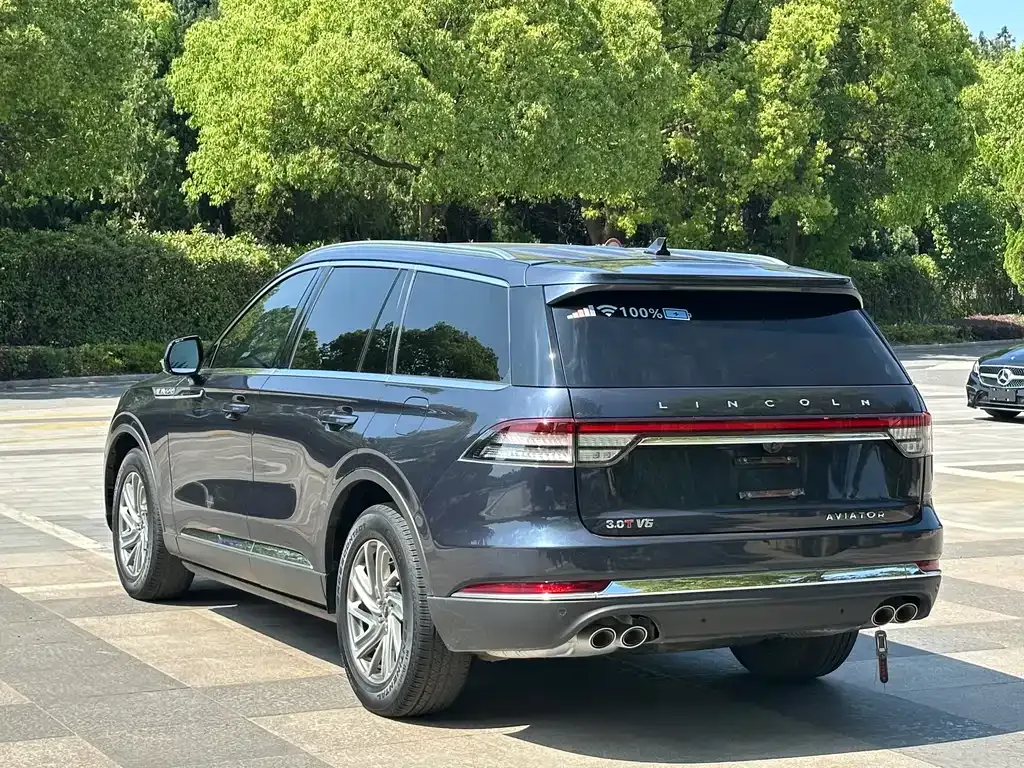 Lincoln Aviator — фото 5
