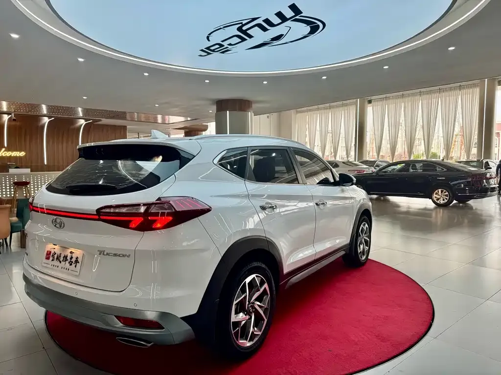 Hyundai Tucson — фото 5