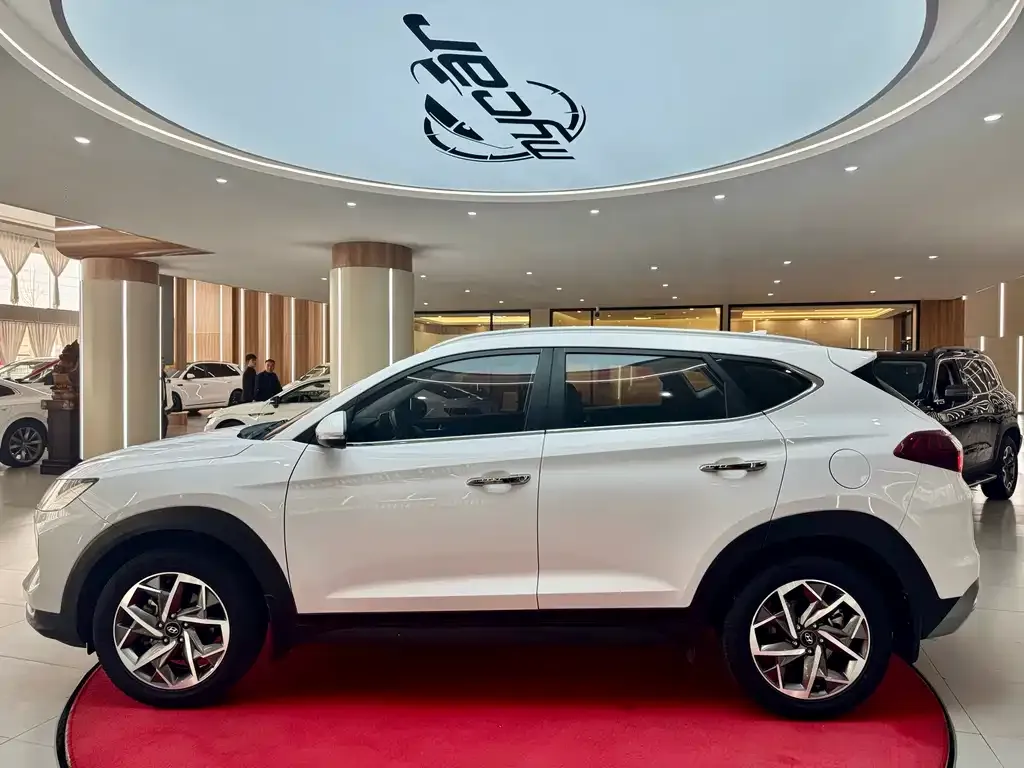 Hyundai Tucson — фото 2
