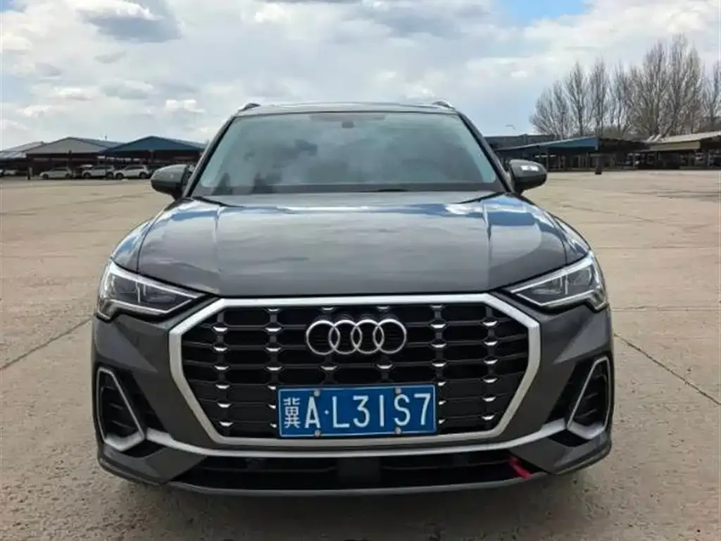 Audi Q3 — фото 4
