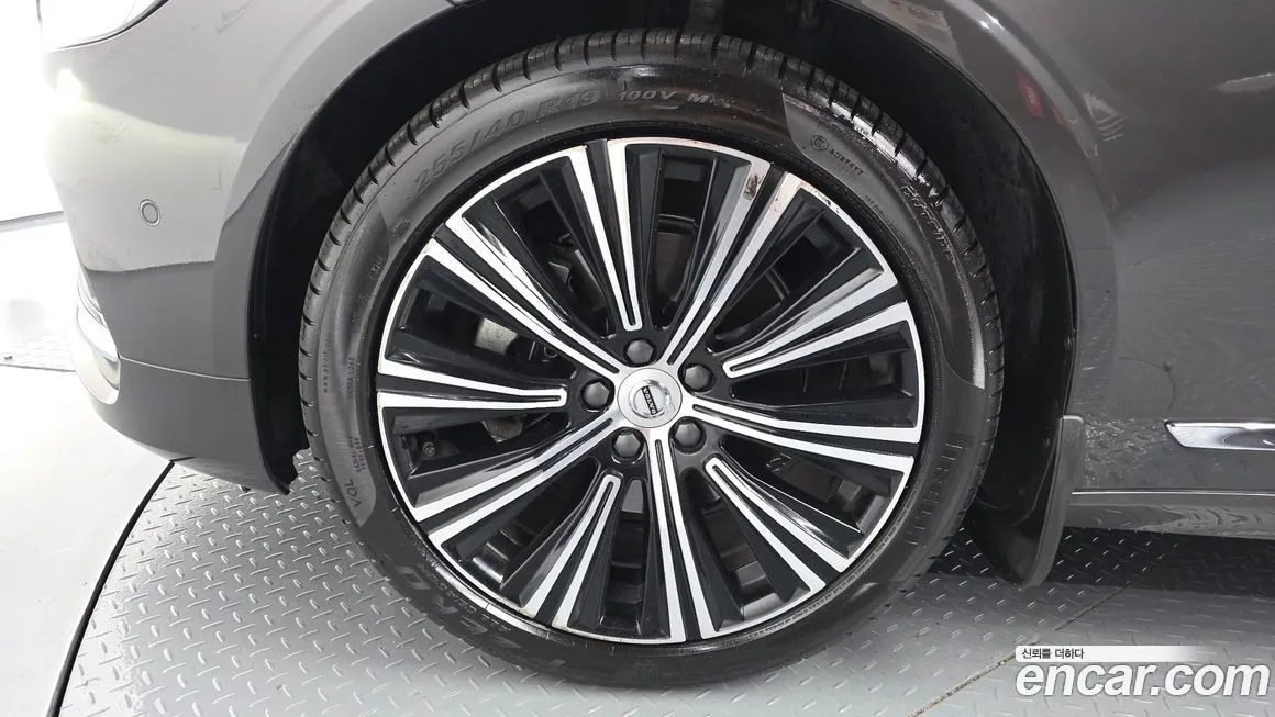 Volvo S90 — фото 10