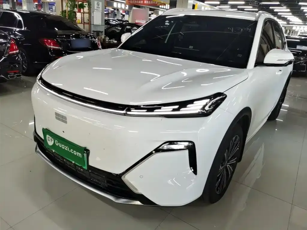 Geely Galaxy Xingjian 7 — фото 1