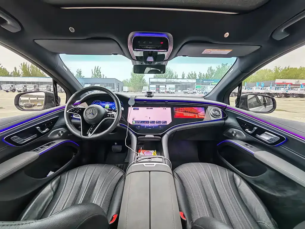 Mercedes-Benz EQS SUV — фото 9