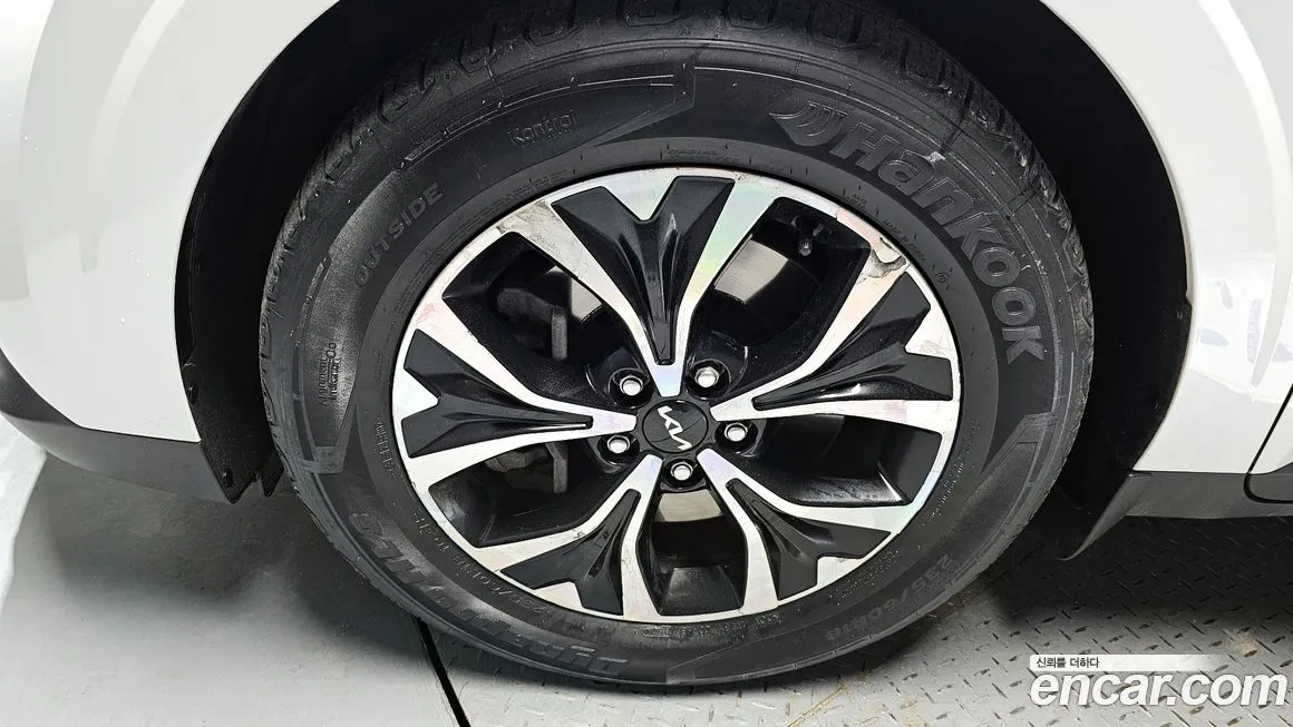 Kia Carnival — фото 10