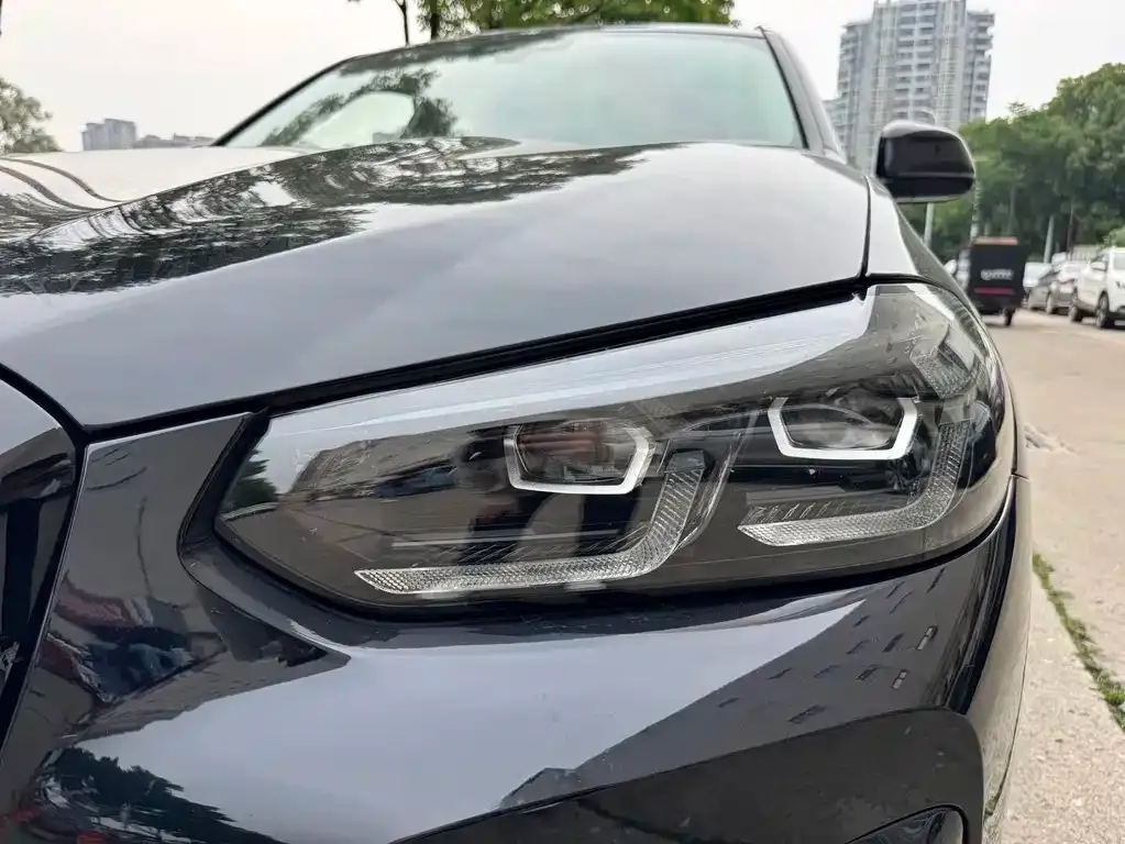 BMW iX3 — фото 3