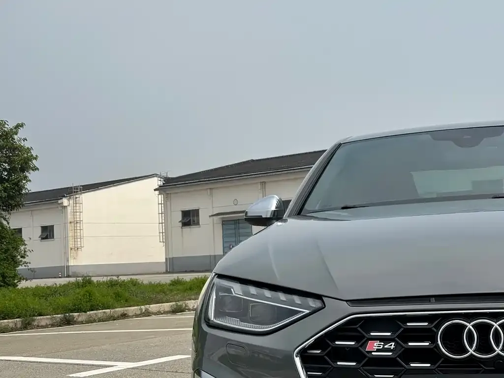 Audi S4 — фото 9