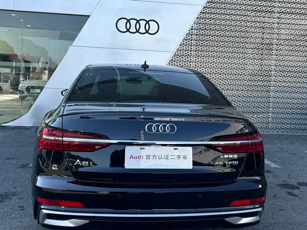 Audi A6L — фото 4
