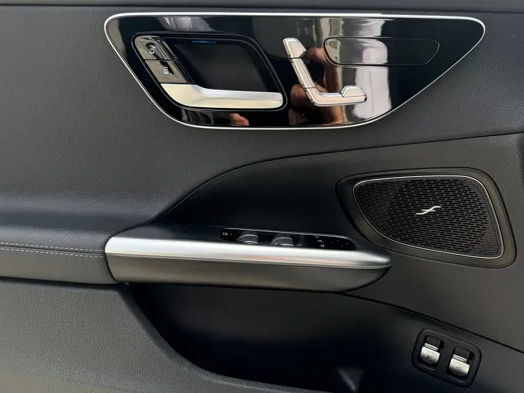 Mercedes-Benz C-Class New Energy — фото 4