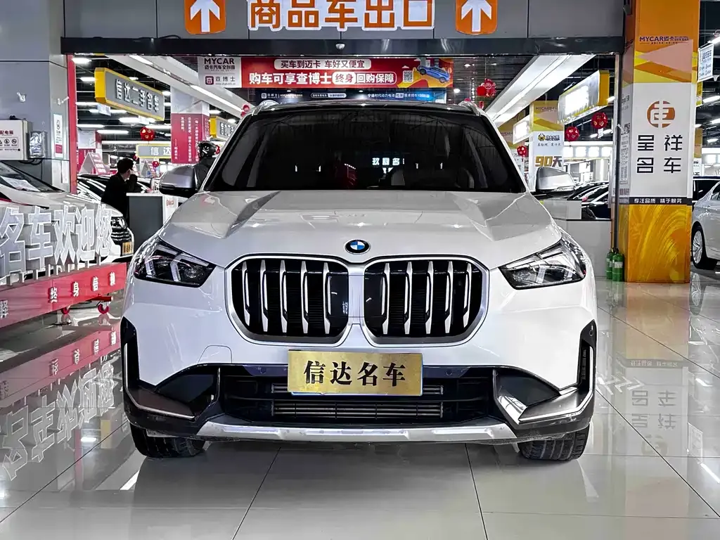 BMW X1 — фото 10