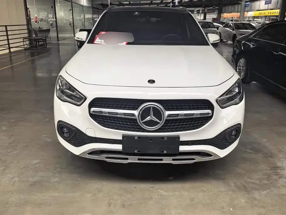 Mercedes-Benz GLA — фото 10